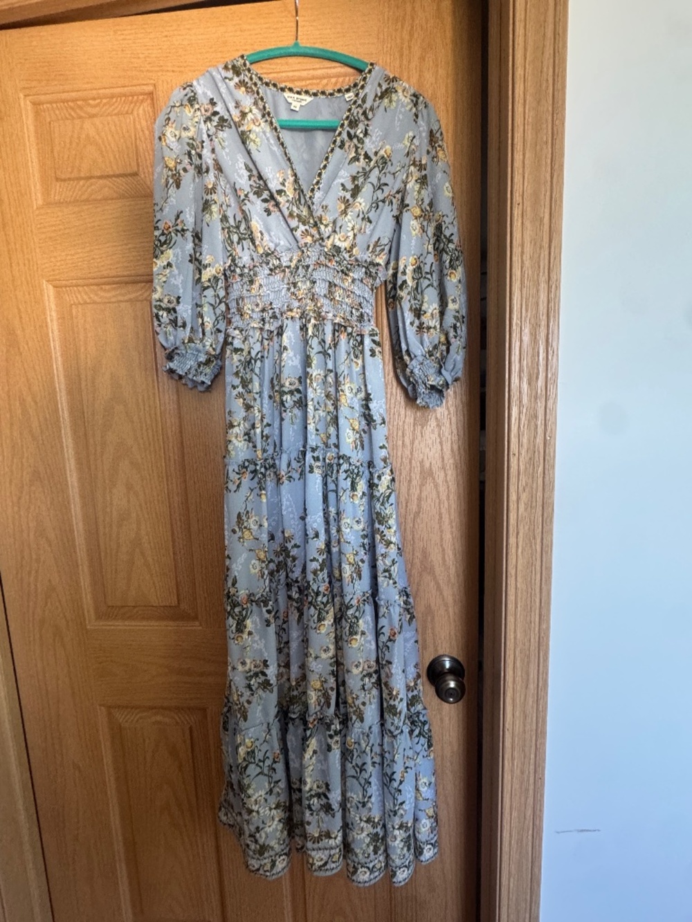 Max Studio London Blue Floral Tiered Maxi Dress XS Smocked Waist 3/4 Sleeve Boho